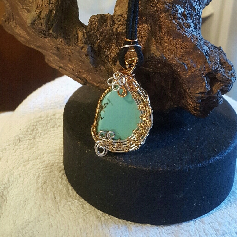 Healing Stones and Crystals,, weaved by Me - Picture 5 of 6